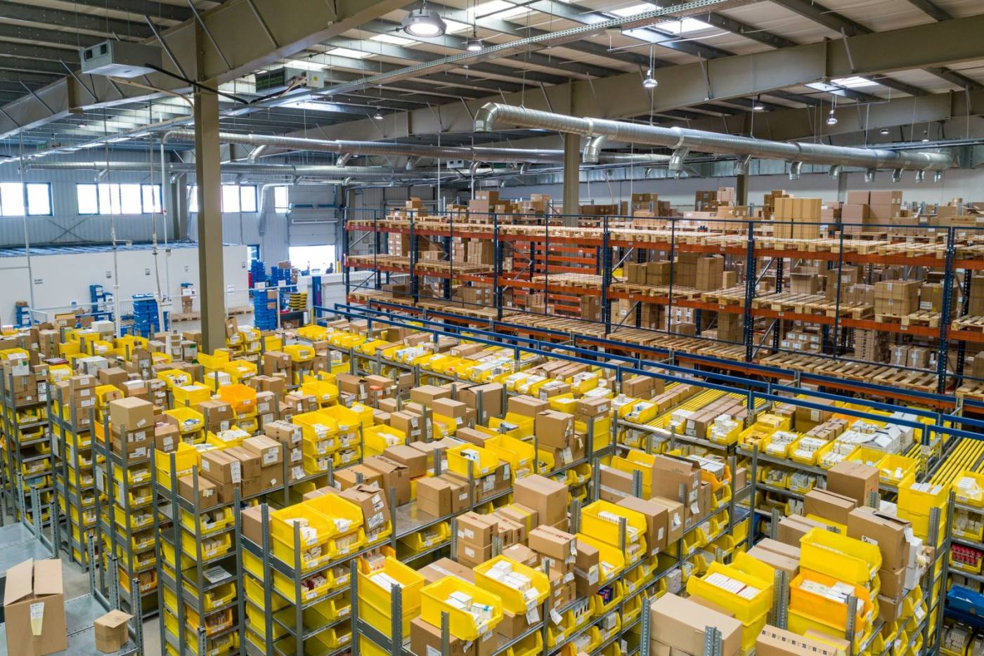Warehouse operations supporting local deliveries